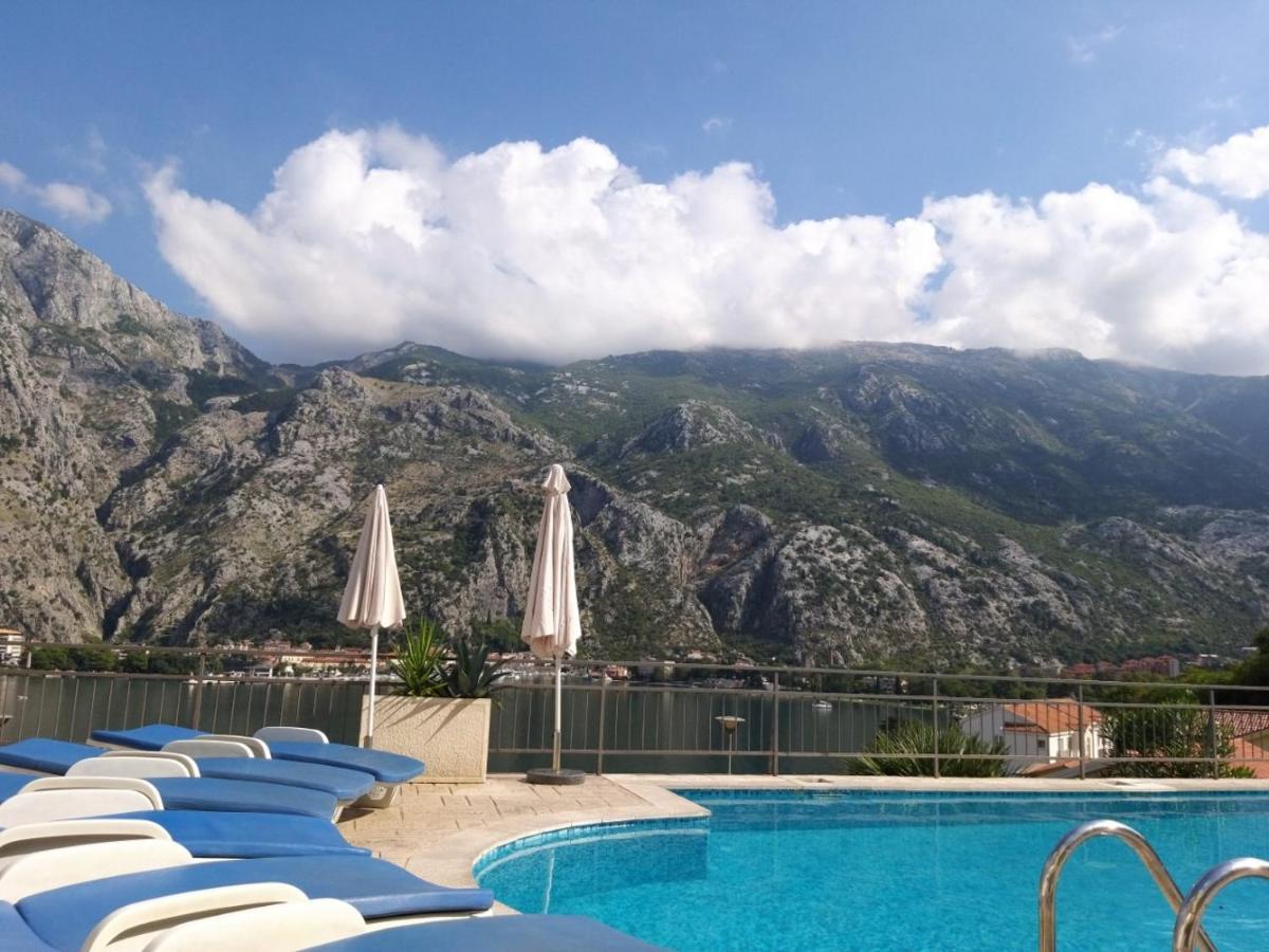 Radiant Apartment Kotor Exterior photo