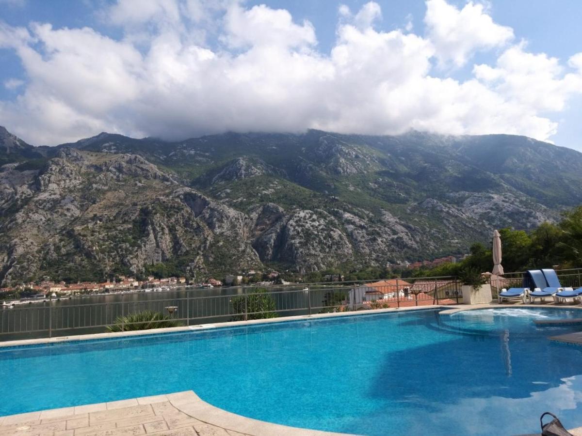 Radiant Apartment Kotor Exterior photo