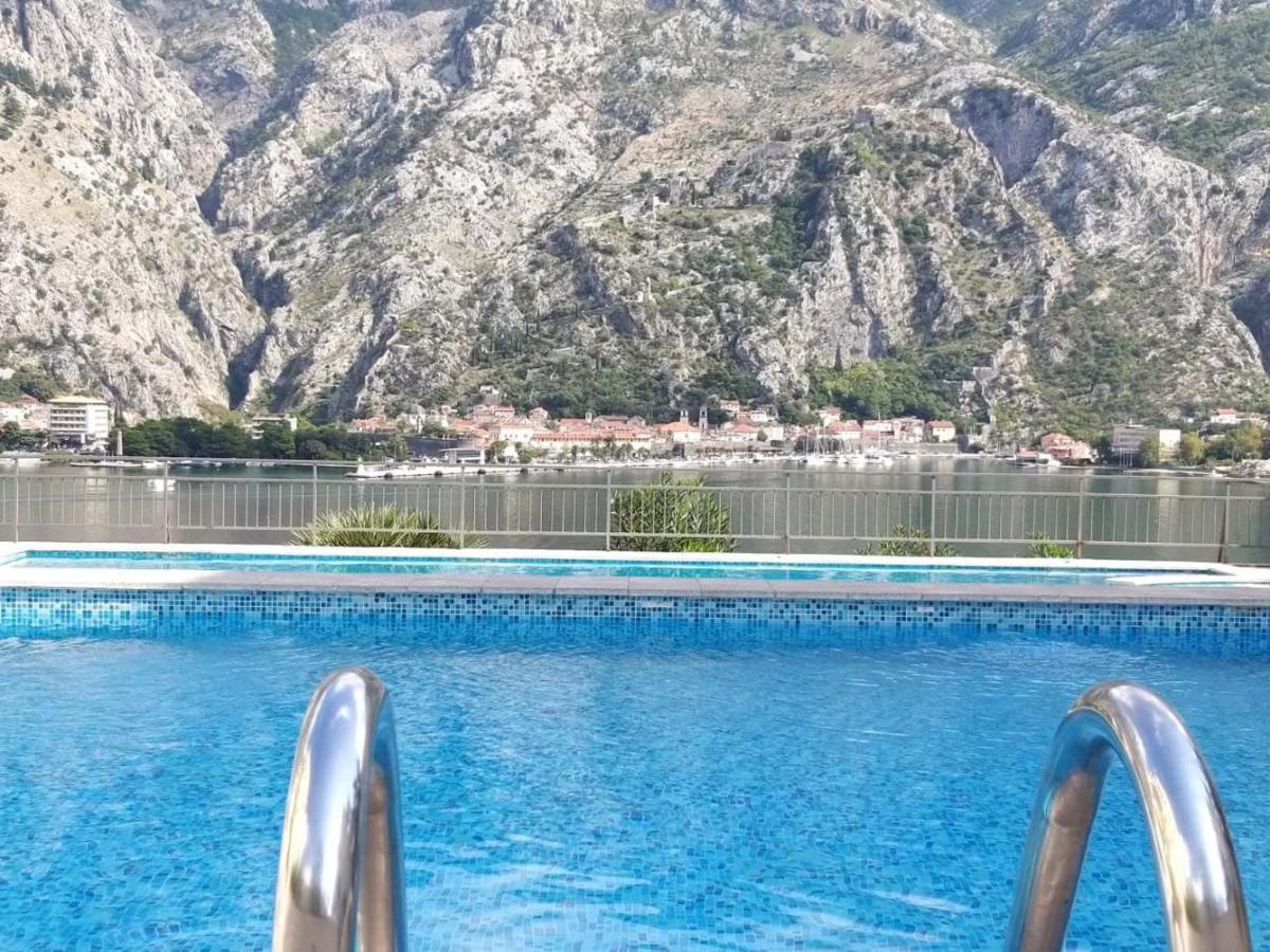 Radiant Apartment Kotor Exterior photo